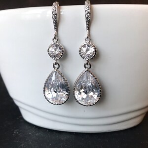CZ Teardrop baumeln Ohrringe, Kristall Brautjungfern Ohrringe, baumeln Tropfen Ohrringe, April Birthstone