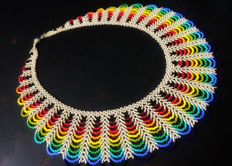 Collar LGBT delicado, collar de declaración arco iris, collar del orgullo gay, collar de collar multicolor imagen 3