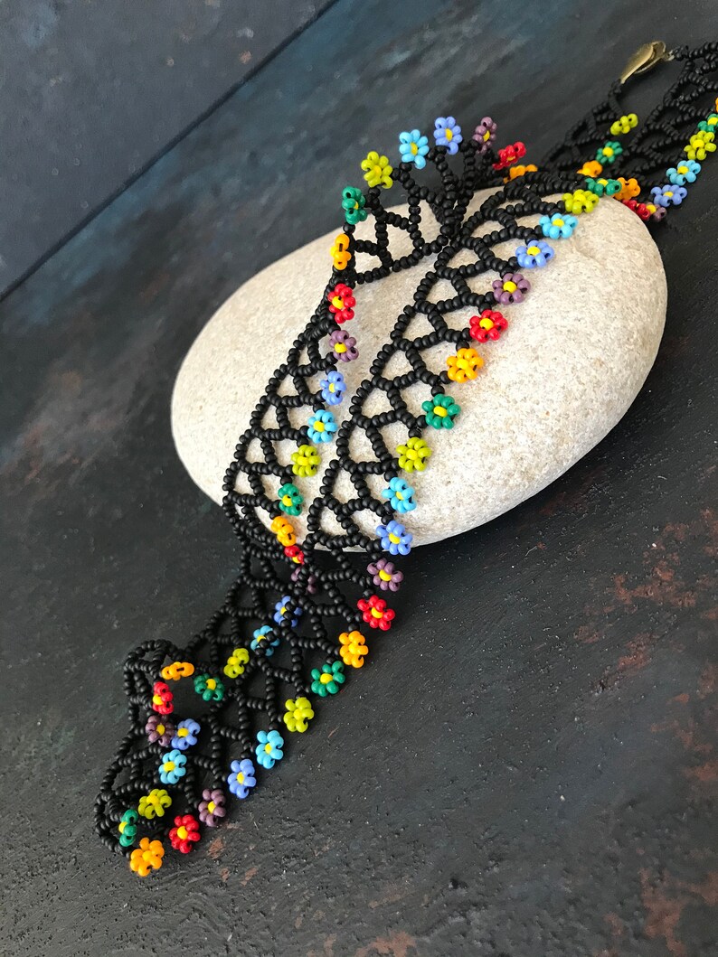 Beaded Daisy Necklace Floral Flower Daisy Seed Bead Necklace Etsy