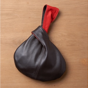 Sac en cuir avec noeud Sac réversible en cuir souple avec noeud Deux looks dans un seul sac Red and Black