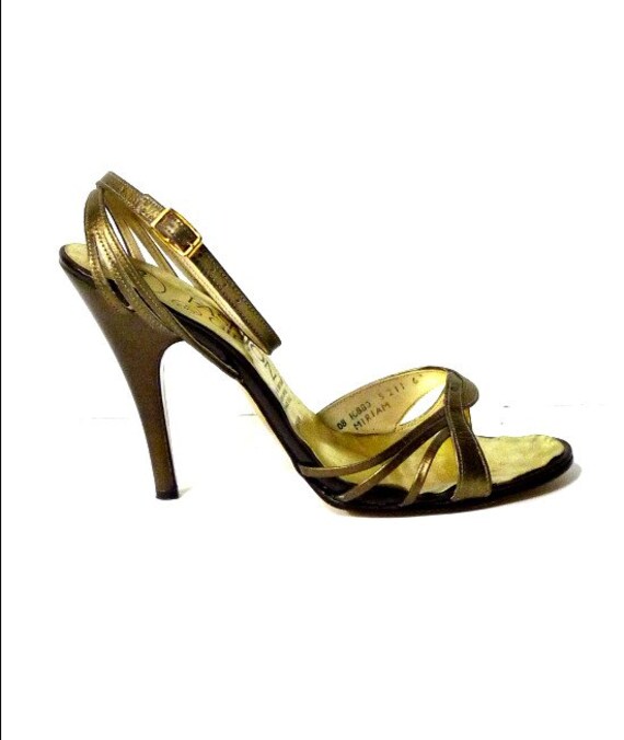 Items similar to 70s vintage 'Dolcis' gold stiletto shoes on Etsy