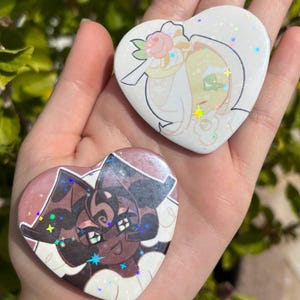 Zwarte woud bruidstaart koekje pinback sterknoppen holografisch | Cookie Run-koninkrijk