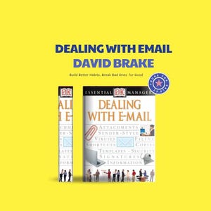 Può includere: Due libri intitolati "Dealing with E-mail" di David Brake. La copertina principale del libro presenta una graffetta e il testo "Attachments, Sender Style, Viruses, Shortcuts". Lo sfondo è giallo.