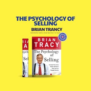 Può includere: Immagine del libro "The Psychology of Selling" di Brian Tracy. La copertina del libro è rossa e bianca, con una foto di Brian Tracy. Anche il dorso del libro è visibile, con il titolo e il nome dell'autore. Lo sfondo è giallo.