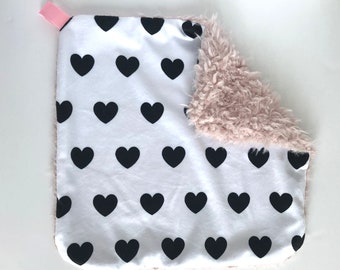 heart lovey, security blanket, blankie, minky blankie, minky lovey, baby blankie, black and white lovey, new baby gift, security blanket