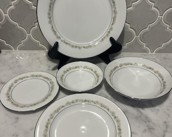 5 Pc Place Setting VTG Noritake Trilby Pattern 6908 Fine China Cottagecore Daisy