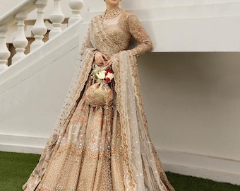 Złota haftowana pakistańska lehenga, indyjska suknia ślubna, pakistańskie stroje etniczne, odzież ślubna, strój na imprezę,