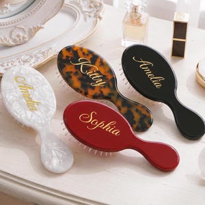 Personlig namnkam, Anpassad mini hårkam, Anpassad brudtärnehårkam, Brudtärnepresent, Present till mamma, Mini graverad namnhårborste