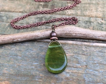 Green Czech Glass Teardrop Pendant Necklace, Antiqued Copper Chain Jewelry Set