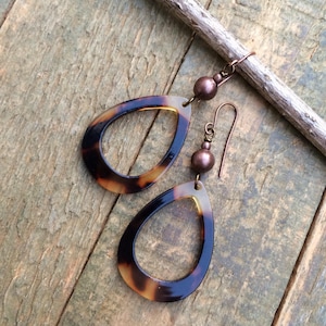 Pendientes de carey, pendientes ligeros de acetato, pendientes colgantes, joyería moderna, regalo elegante para mujer