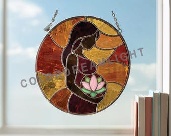 Vitral con diseño de mujer embarazada, atrapasoles de loto de la maternidad, arte espiritual femenino, decoración bohemia para ventanas (n.° 04-276PA)