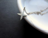 Small Star Necklace in Sterling Silver. Dainty Star Necklace. Minimal Necklace. Necklace Star - Stardust