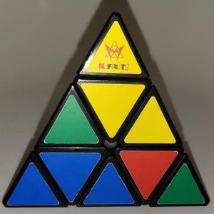 Mefferts Triangle Pyraminx Puzzle Vintage Ultra Rare Puzzle!