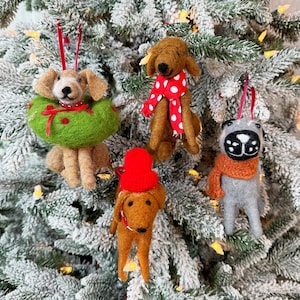 Adorno navideño de perros / Adornos de fieltro / Adorno navideño / Regalos por menos de 30