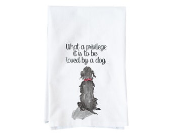 ¡Qué privilegio es ser amado por un perro! Toalla de cocina / Toalla de saco de harina / Toalla para perros / Regalos de menos de 15