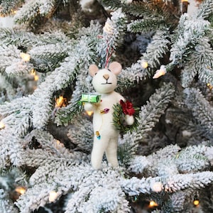 Christmas Mouse With Wreath Ornament | Christmas Mouse | Felted Wool Mouse | Gifts under 20
