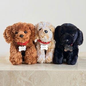 Juguete de peluche para cachorro con etiqueta personalizada