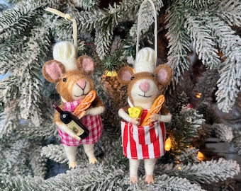 Restaurant Mouse Ornament | Christmas Mouse | Felted Wool Mouse| Kiss The Cook | Gifts under 20