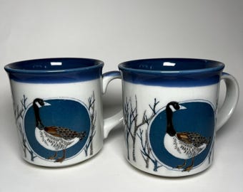 Vintage Canadian Goose koffiemok Otagiri steengoed blauw reliëf
