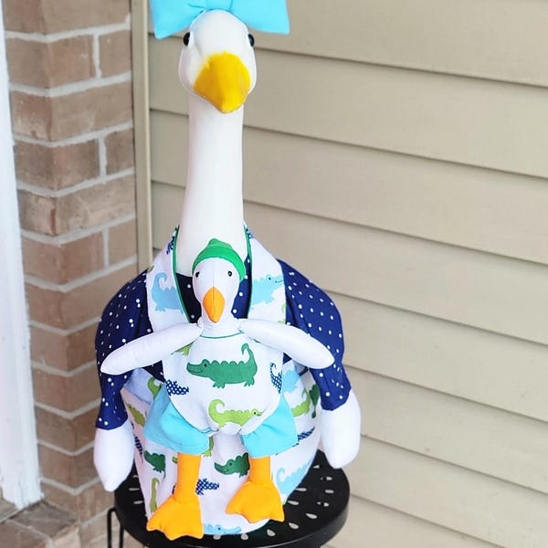 Mommy and Baby Porch Goose Outfit - Baby Wearing Porch Goose - Baby Carrier - Alligator Porch Goose Outfit