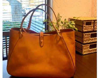 leather handbags, handmade leather bags, women's leather bags, elegant leather bags, handbags made in Italy