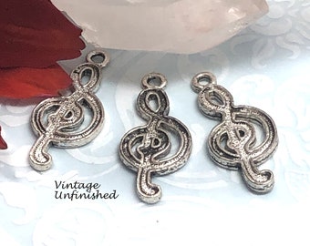 36 vintage Music Treble Clef ou C Note Pendant - 27x12mm - Argent Oxydé Plaqué