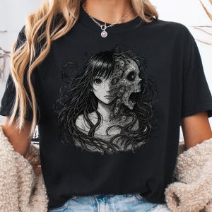 Horror Manga T-Shirt: Creepy Gothic Anime Girl Tee