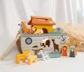 Taufgeschenk Arche Noah aus Holz PERSONALISIERT mit Name +  Datum zur Taufe, Taufgeschenke für Jungen und Mädchen, Arche Noah Steckspiel product logo