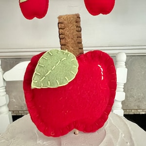 Back to school garland teacher gift classroom homeschool decoration garland bunting playroom decor felt apple bunting