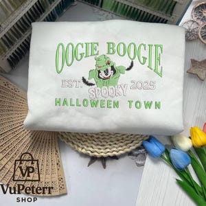 Chemise brodée Halloween Magic Kingdom, col rond brodé souris personnalisé, chemise brodée film d&#39;horreur vintage, chemise effrayante