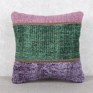 Kudde med heminredning, kudde med etnisk kelimmatta, antika kuddar 12x12, vintage kelimkudde, grönt kuddfodral, lapptäckeskudde,