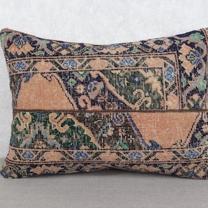Turkish Pillow, Boho Pillow, 20x28 Vintage Kilim Throw Pillow, Handmade Kilim Cushion, Green Pillow, Bedding Pillow, Patchwork Pillow,