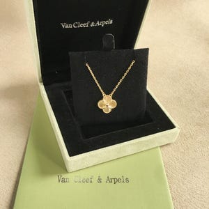 VCA Vintage 18K Yellow gold clover Necklace
