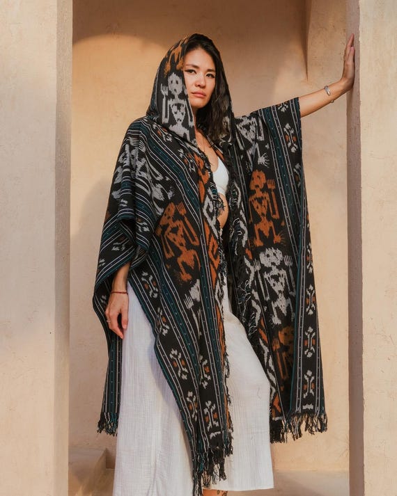 Mimpi Hooded Cape, Handwoven Kimono Robe Poncho Cloak, Unisex