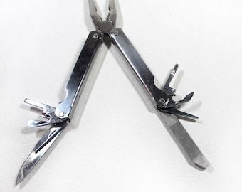 Vintage Nine Function Pocket Muti-tool