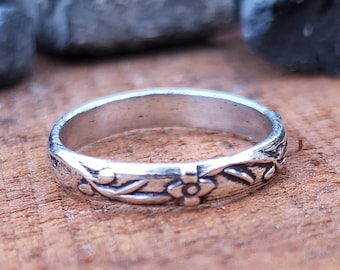925 Sterling Silver Floral Band Ring | Vintage Thin Stacking Ring | Handmade Oxidized Silver Minimalist Ring | Boho Flower Ring for Women
