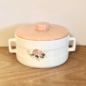 Vintage Casserole Floral Pattern Serving Dish With Pink Cover