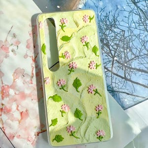 3D Floral Phone Case: Hand-Painted Pastel Yellow Android Cover