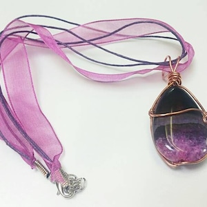 Purple Pendant Organza Necklace, Wire Wrapped Agate Pendant, Purple Agate Keychain, Boho Chic Wire wrap, Purple Dragon Vein Agate, Customize