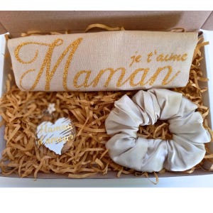 Mom Gift Box Mom's Birthday Gift Mother's Day Gift Personalized Mom Kit Gift Customizable Mom Gift