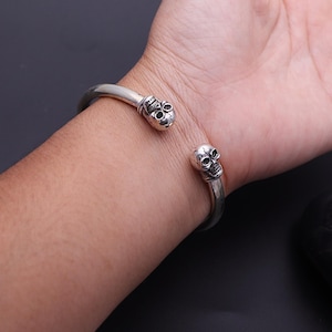 Sterling Silver Skull Cuff Bracelet – Gothic Punk Open Bangle for Men Women, Biker Rocker Jewelry, Adjustable 925 Silver Skull Bangle
