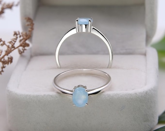 Anillo de plata de ley con cristal de aguamarina – Piedra preciosa minimalista, dos tamaños
