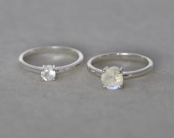 Anillo solitario de piedra lunar en plata de ley / Joyería minimalista con piedras preciosas