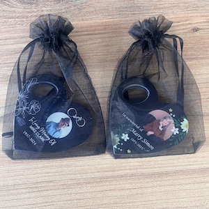 Individueller Funeral Favor Magnet mit Foto, Schwarz-Weiß-Memorial-Andenken, personalisierte Feier des Lebens Gastgeschenk, Sympathy Token,