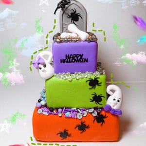 Decoración de pastel de Halloween de 3 niveles con horneado falso