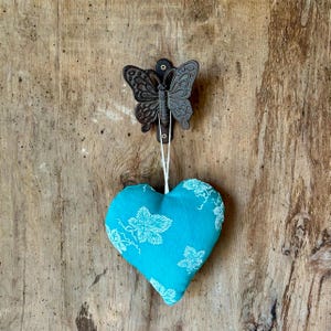 Rustic Hanging Fabric Hearts Decoration  Handmade Shabby Chic Door or Wall Decor, Vintage Romantic Gift, Cozy Home Accent Medium green heart