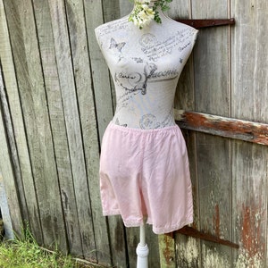 short en soie rose pâle ~ s / m