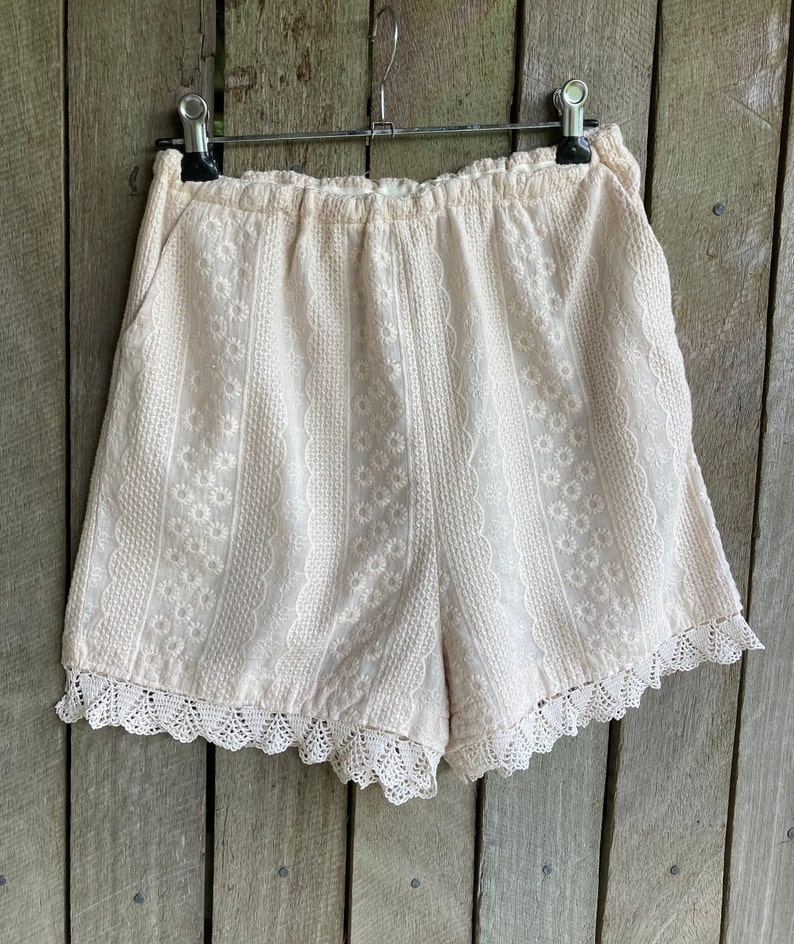 shorts shopping with Minneapolis Mall crochet trim medium -