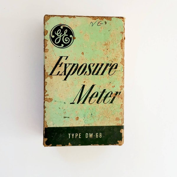 GE Exposure Meter, General Electric Exposure Meter Tpe DW-68, Mid Century Light Meter, Photographic Equipment, 1960s Light Meter