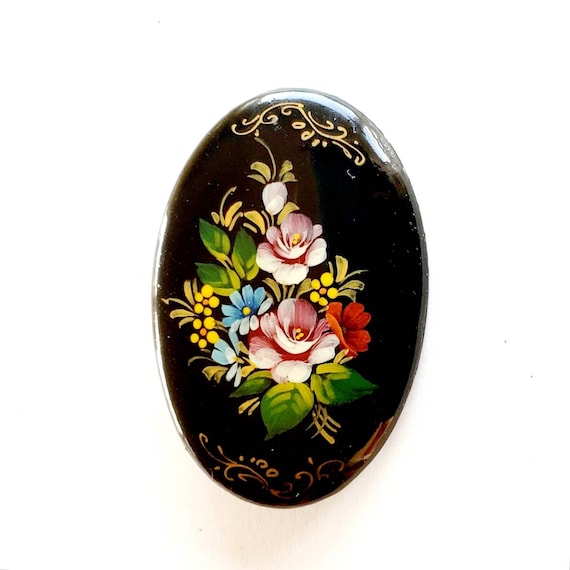 Russian Lacquer Brooch, Russian Lacquerware, Paint